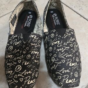 Sketchers Bob's slip on shoes, womens size 8.5